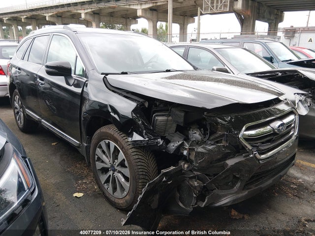 Subaru Outback Touring 2018 4S4BSDTC7J3238326 main image