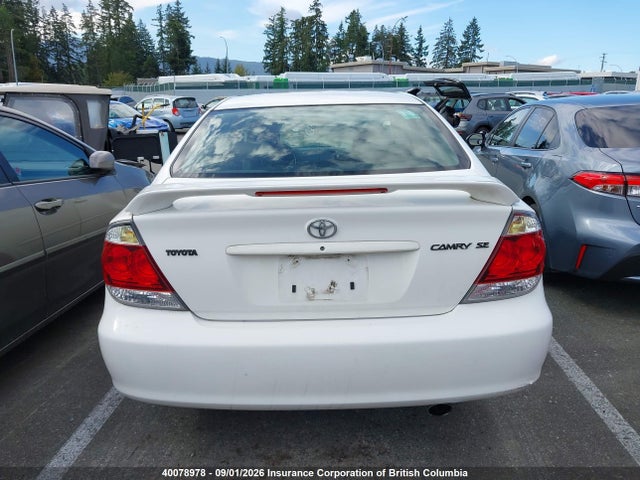 2005 Toyota Camry Le/xle/se მანქანა იყიდება აუქციონზე, vin: 4T1BE32KX5U005468, აუქციონის ნომერი: 40078978