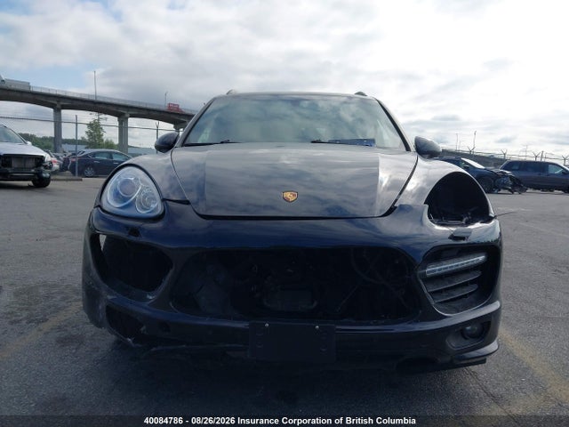 40084786 :رقم المزاد ، WP1AC2A23DLA90965 vin ، 2013 Porsche Cayenne Turbo مزاد بيع