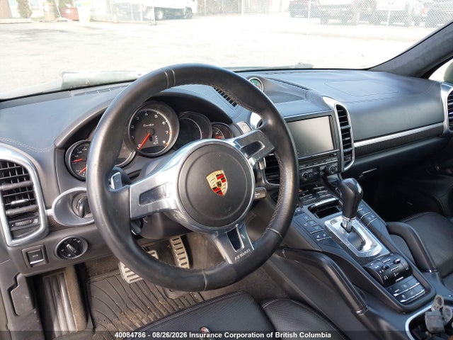 40084786 :رقم المزاد ، WP1AC2A23DLA90965 vin ، 2013 Porsche Cayenne Turbo مزاد بيع