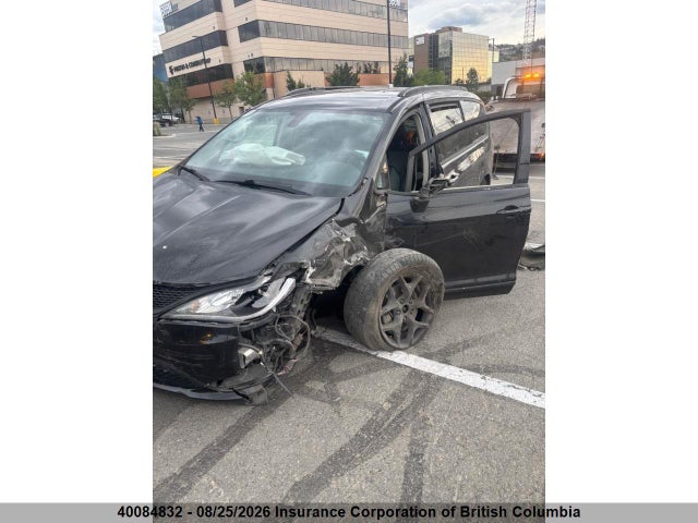 Chrysler Pacifica Touring L Plus 2018 2C4RC1EG5JR330122 Image 2