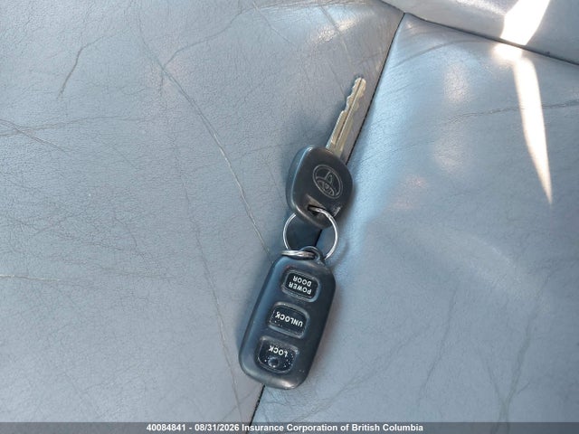 Продаж на аукціоні авто 2000 Toyota Sienna Le/xle, vin: 4T3ZF13C5YU302246, номер лоту: 40084841