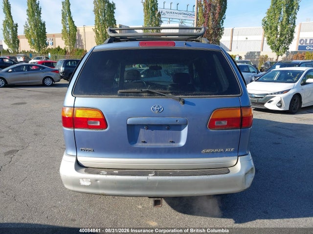 Продаж на аукціоні авто 2000 Toyota Sienna Le/xle, vin: 4T3ZF13C5YU302246, номер лоту: 40084841
