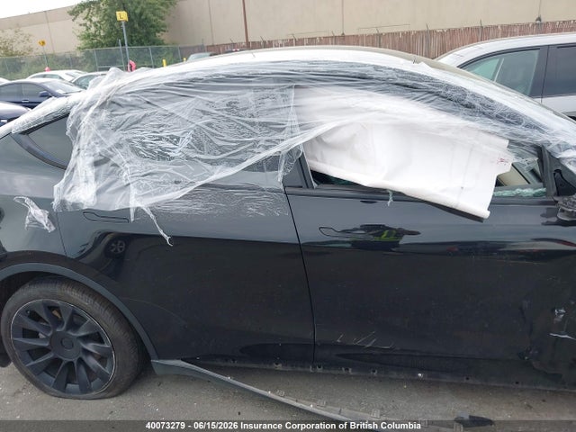 Tesla Model Y 2021 5YJYGAEE8MF264860 Image 14