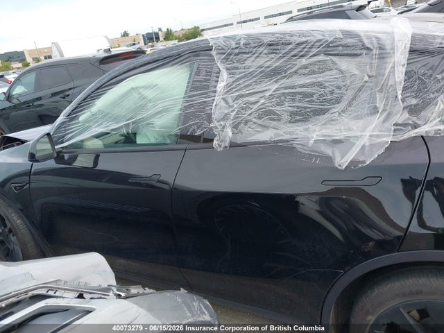 Tesla Model Y 2021 5YJYGAEE8MF264860 Image 15