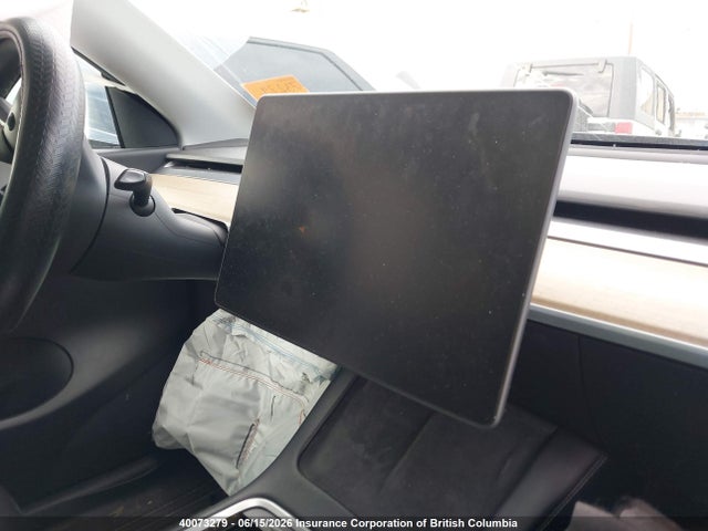 Tesla Model Y 2021 5YJYGAEE8MF264860 Image 7