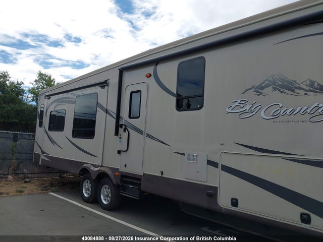 40084888 :رقم المزاد ، 5SFBG4126DE256919 vin ، 2013 Heartland Trailer 5th Wheel مزاد بيع
