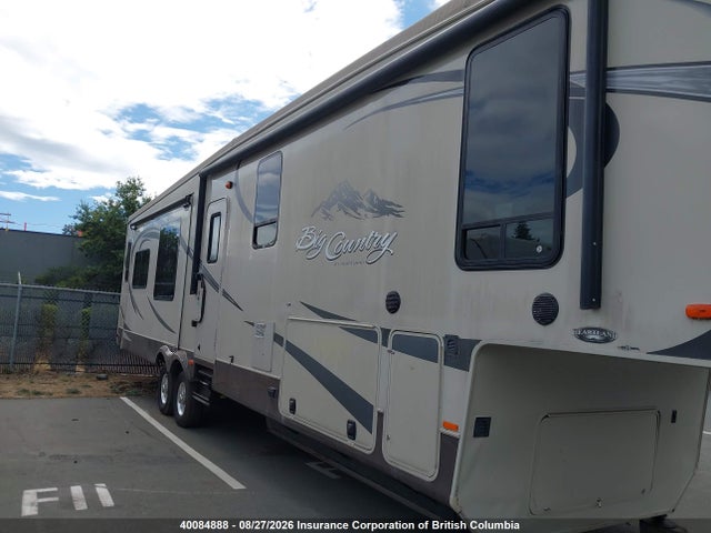 40084888 :رقم المزاد ، 5SFBG4126DE256919 vin ، 2013 Heartland Trailer 5th Wheel مزاد بيع