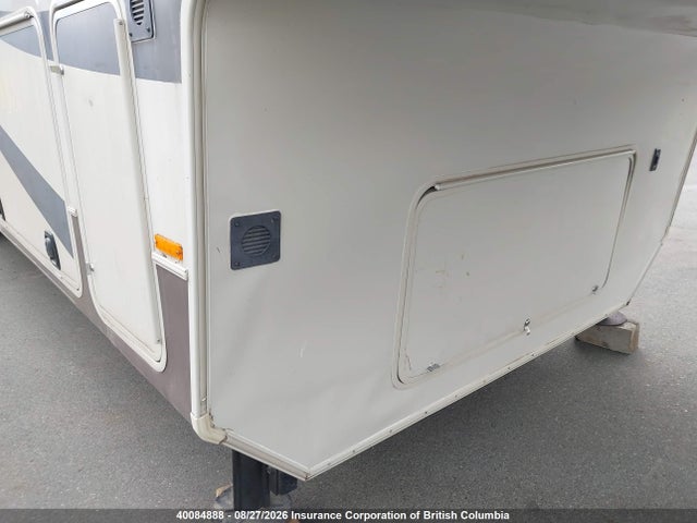 40084888 :رقم المزاد ، 5SFBG4126DE256919 vin ، 2013 Heartland Trailer 5th Wheel مزاد بيع