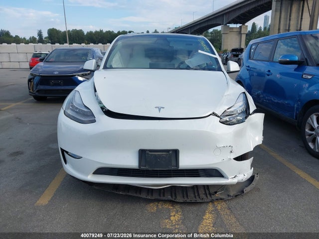 Tesla Model Y 2023 7SAYGDEEXPF605751 Image 13