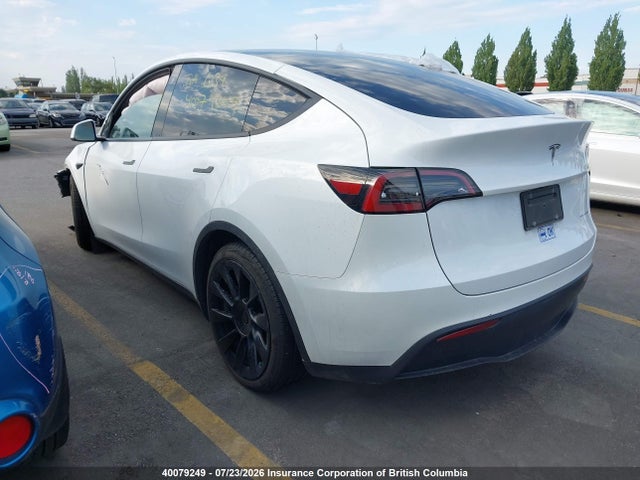 Tesla Model Y 2023 7SAYGDEEXPF605751 Image 3