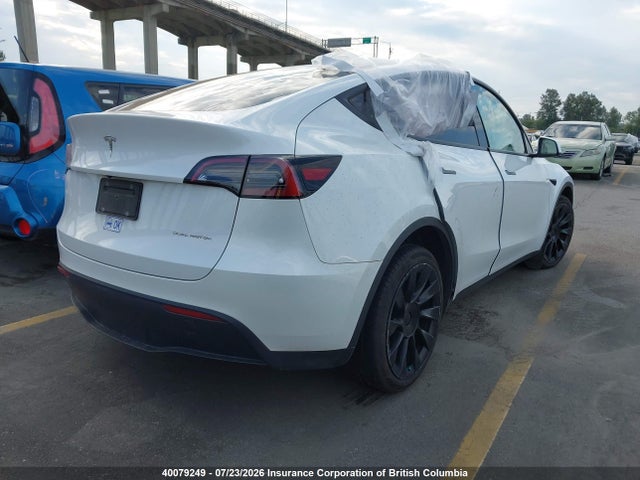 Tesla Model Y 2023 7SAYGDEEXPF605751 Image 4