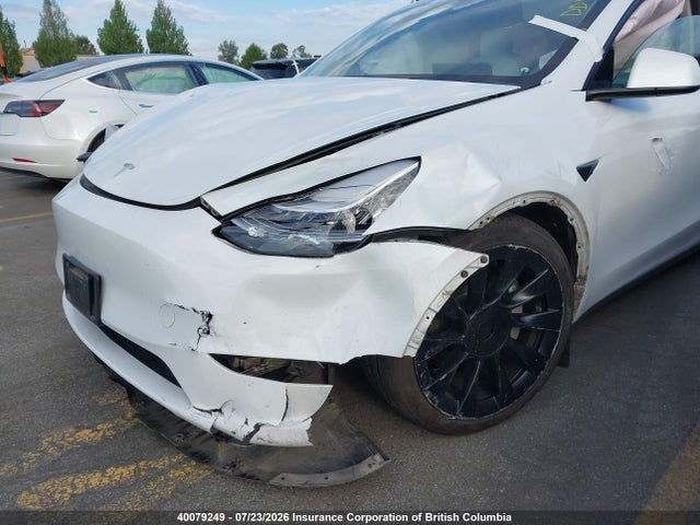 Tesla Model Y 2023 7SAYGDEEXPF605751 Image 6