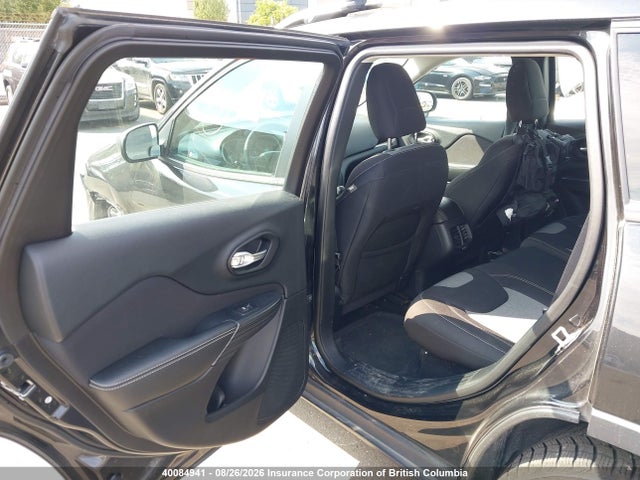 1C4PJMAS8FW685339 Jeep Cherokee Sport