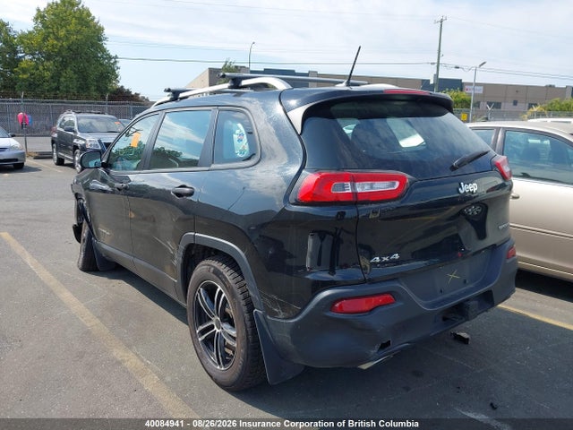 1C4PJMAS8FW685339 Jeep Cherokee Sport