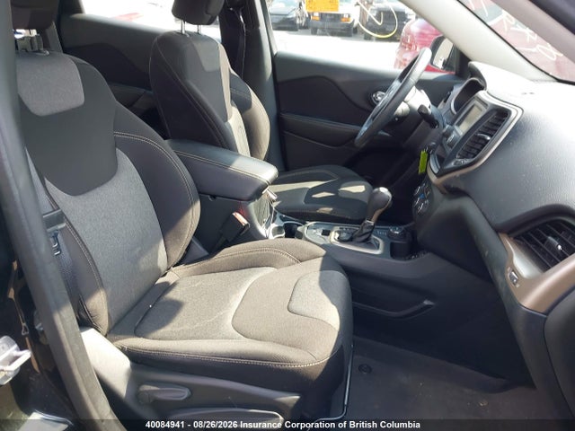 1C4PJMAS8FW685339 Jeep Cherokee Sport