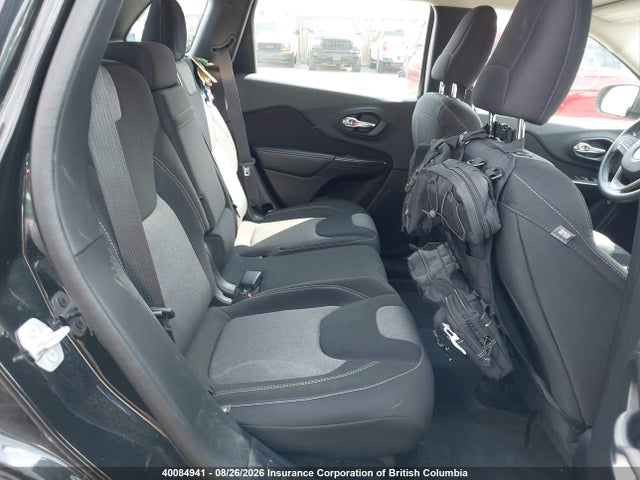 1C4PJMAS8FW685339 Jeep Cherokee Sport
