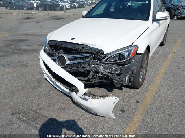 55SWF4KB7JU265112 Mercedes-Benz C 300 4matic