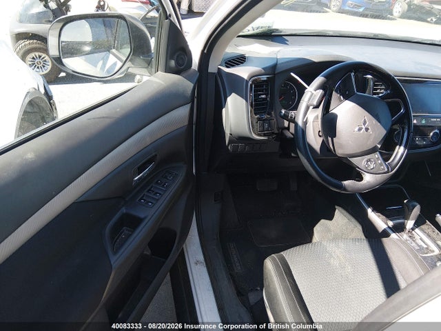 Mitsubishi Outlander Es 2018 JA4AZ2A35JZ616427 Image 12