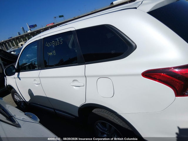Mitsubishi Outlander Es 2018 JA4AZ2A35JZ616427 Image 15
