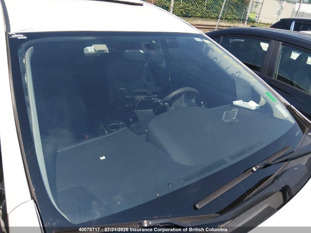 JTDZN3EUXHJ068186 Toyota PRIUS V