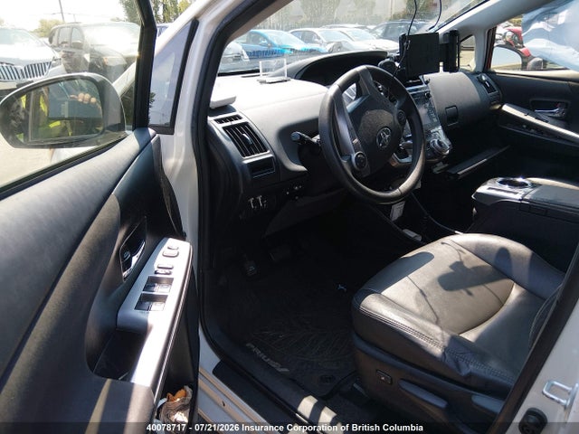 JTDZN3EUXHJ068186 Toyota PRIUS V