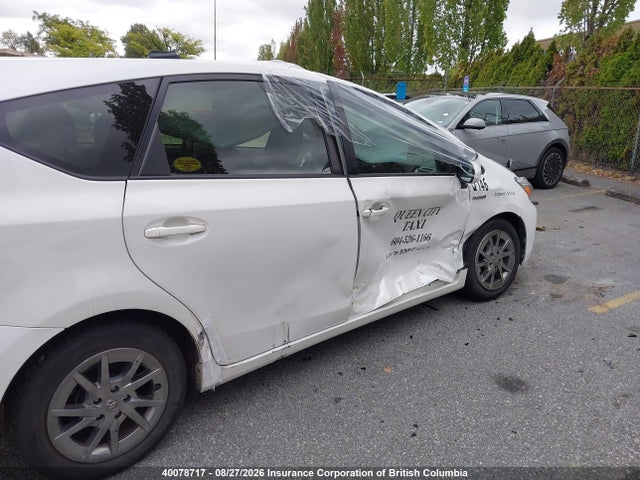 JTDZN3EUXHJ068186 Toyota PRIUS V