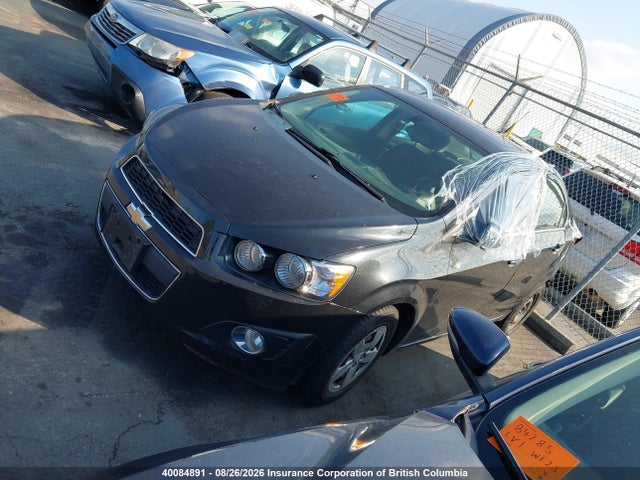 Chevrolet SONIC LT 2014 1G1JC5EH5E4191799 Image 2