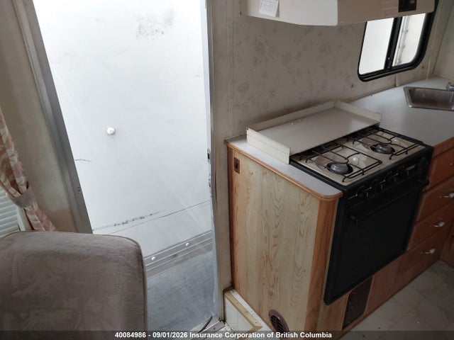 1993 Ford Econoline E350 Cutaway Van მანქანა იყიდება აუქციონზე, vin: 1FDKE30G3PHB60969, აუქციონის ნომერი: 40084986