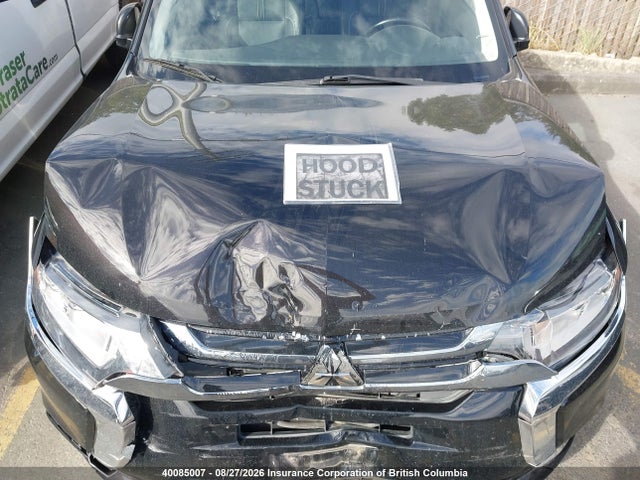 JA4J24A55JZ617305 Mitsubishi Outlander Se/gt