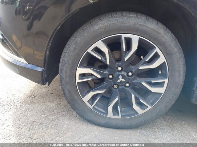 JA4J24A55JZ617305 Mitsubishi Outlander Se/gt