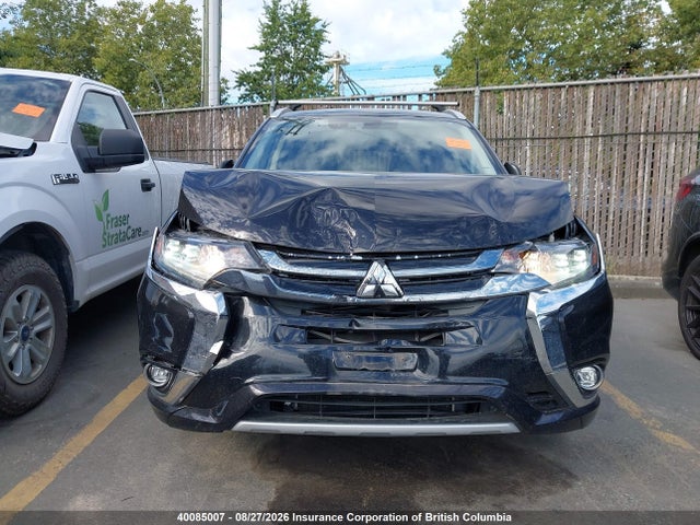 JA4J24A55JZ617305 Mitsubishi Outlander Se/gt