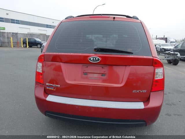 2008 Kia Rondo მანქანა იყიდება აუქციონზე, vin: KNAFG526887173219, აუქციონის ნომერი: 40085012