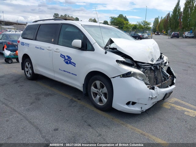 Toyota SIENNA LE 2014 5TDKK3DC7ES501030 main image
