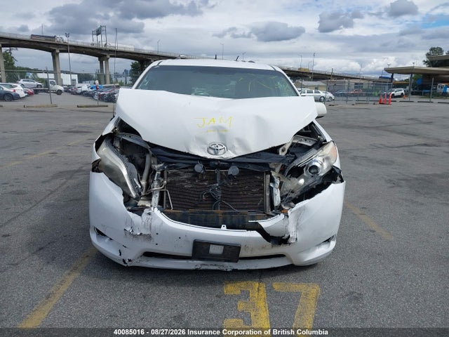 Toyota SIENNA LE 2014 5TDKK3DC7ES501030 Image 13