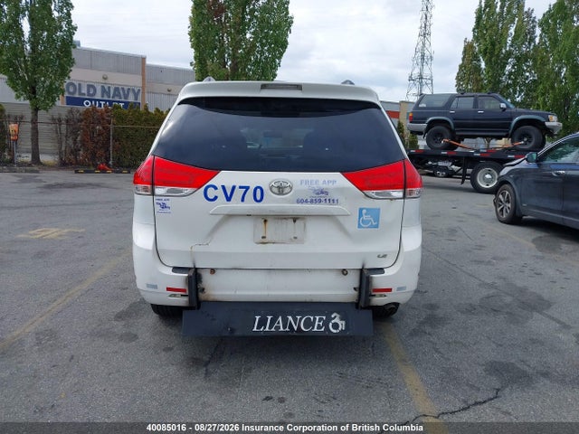 Toyota SIENNA LE 2014 5TDKK3DC7ES501030 Image 17