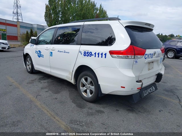 Toyota SIENNA LE 2014 5TDKK3DC7ES501030 Image 3