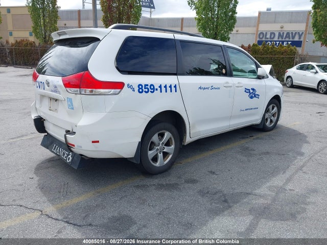 Toyota SIENNA LE 2014 5TDKK3DC7ES501030 Image 4