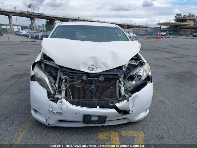 Toyota SIENNA LE 2014 5TDKK3DC7ES501030 Image 6