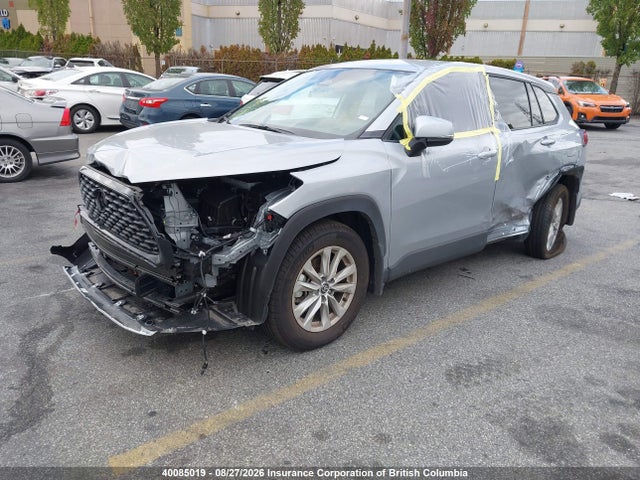 Toyota Corolla Cross Le 2024 7MUCAABG9RV095507 Image 2