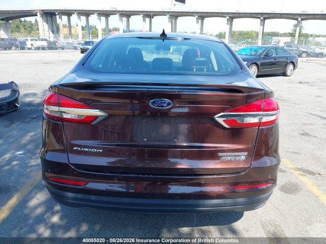 3FA6P0RU1KR227301 Ford Fusion Hybrid Titanium