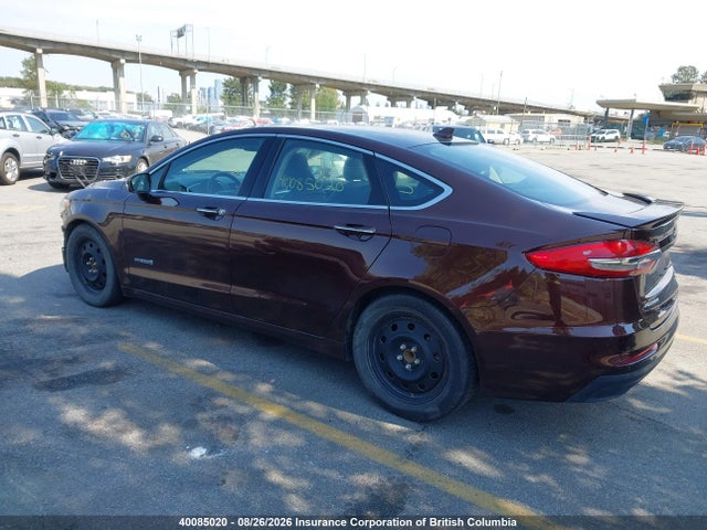 3FA6P0RU1KR227301 Ford Fusion Hybrid Titanium