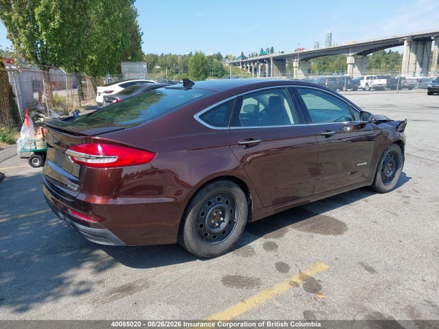 3FA6P0RU1KR227301 Ford Fusion Hybrid Titanium