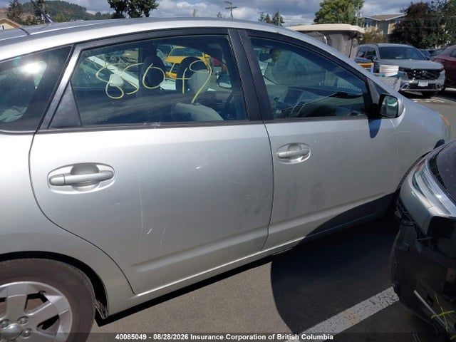 2004 Toyota Prius მანქანა იყიდება აუქციონზე, vin: JTDKB22U440103894, აუქციონის ნომერი: 40085049
