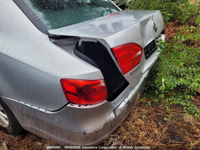 40085087 :رقم المزاد ، 3VWDK7AJ9CM382488 vin ، 2012 Volkswagen Jetta مزاد بيع