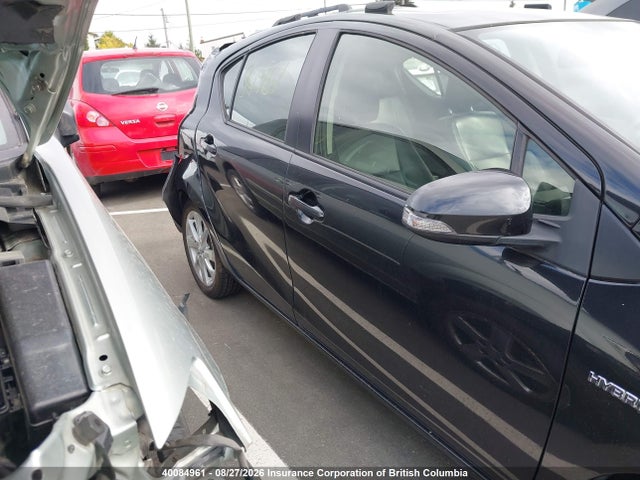 JTDKDTB39G1125993 Toyota PRIUS C