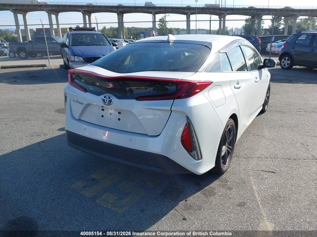 JTDKAMFP5N3198579 Toyota Prius