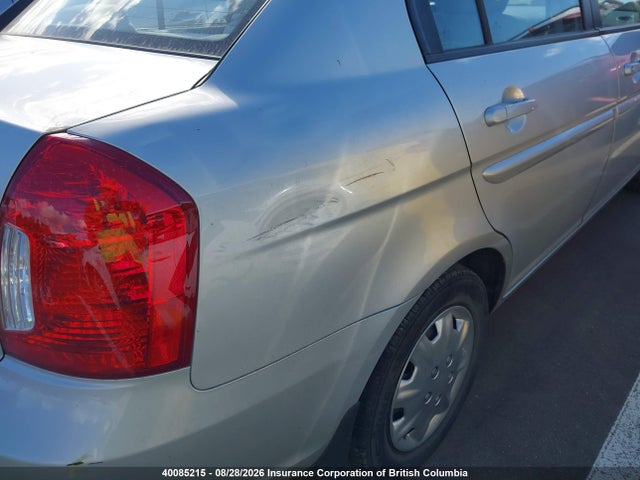 2010 Hyundai Accent Gl მანქანა იყიდება აუქციონზე, vin: KMHCN4BC8AU493297, აუქციონის ნომერი: 40085215
