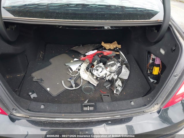 40085250 :رقم المزاد ، WDDGF5EB9AF443028 vin ، 2010 Mercedes-benz C 300 مزاد بيع