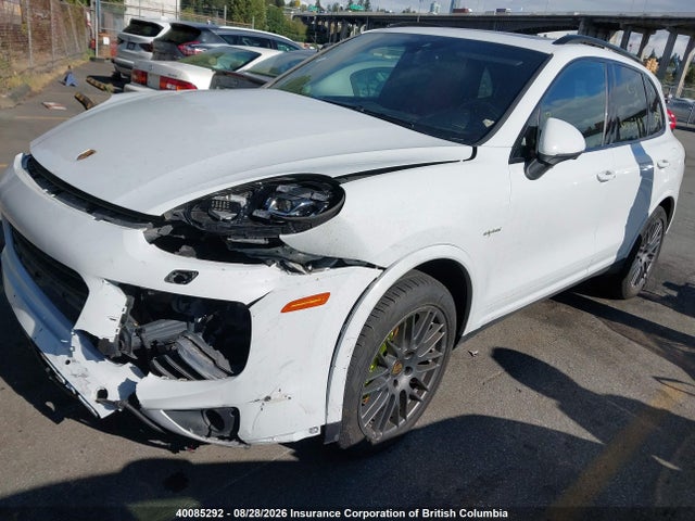WP1AE2A2XJLA72744 Porsche Cayenne Se Hybrid/platinum